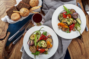 Quel menu se faire livrer à la maison pour faire un repas sain ?